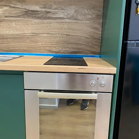 Kaimi Gemstone - 24h Check In 아파트 티라나