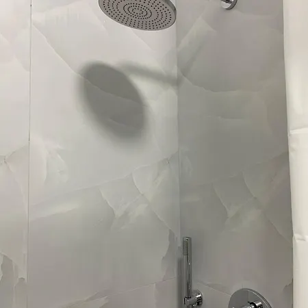 Kaimi Gemstone - 24h Check In * Tirana